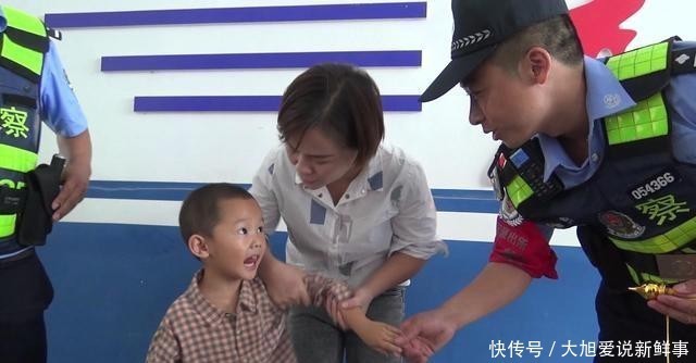  水西派出所|黔西民警找回走丢小孩，家属锦旗相赠