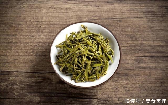 喝茶|长期爱喝茶的人,最后都怎么样了?尤其是喝浓茶,中国茶外国咖啡