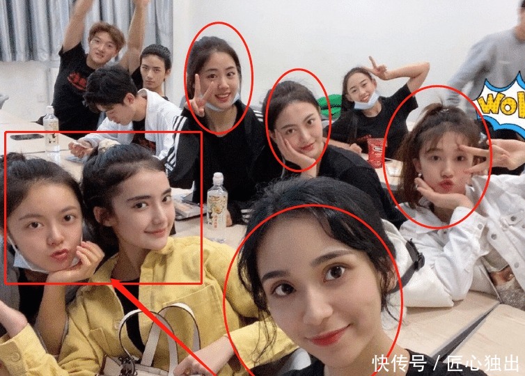 到底|17岁赵今麦到底美在哪儿?当她跟中戏女同学合影时,瞬间就明白