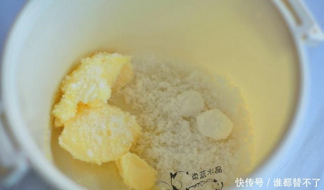 儿子|这饼奶香浓郁,又酥又掉渣,制作简单,成本又低,儿子太喜欢吃了