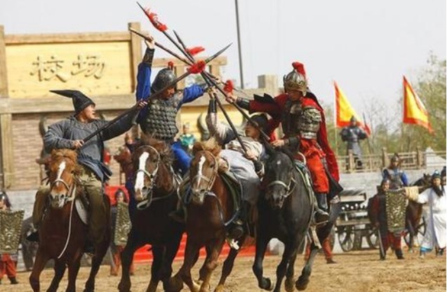 吉祥|古代的长枪上为何要挂红缨这样只是为了好看吗