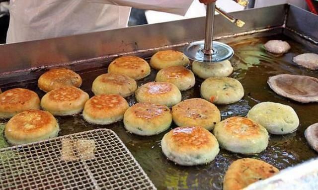 臭豆腐|路边的“黑名单”小吃,全吃过的才是真吃货,一个比一个不健康