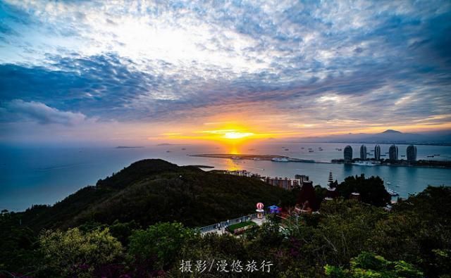 爱上读书馆|三亚,一个去了就不想走的城市4天3晚,带你玩转三亚精华