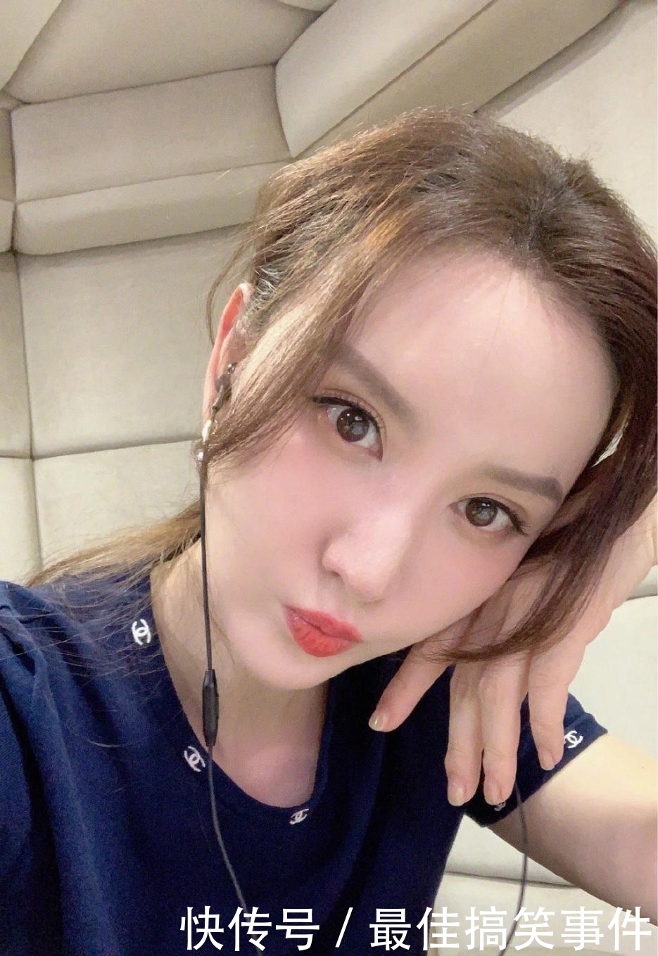 视频|老Apologizer了?张萌又带着她的道歉视频来了,网友:是蹭热度