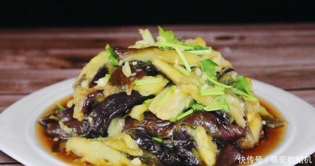 健康|健康吃茄子,拒绝油腻!手撕茄子做法简单,软烂嫩滑、低脂少油!